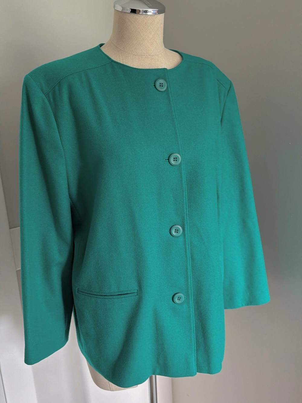 1980s 100% Virgin Wool Pendleton Women’s Green Lined Jacket Button Mid-Length